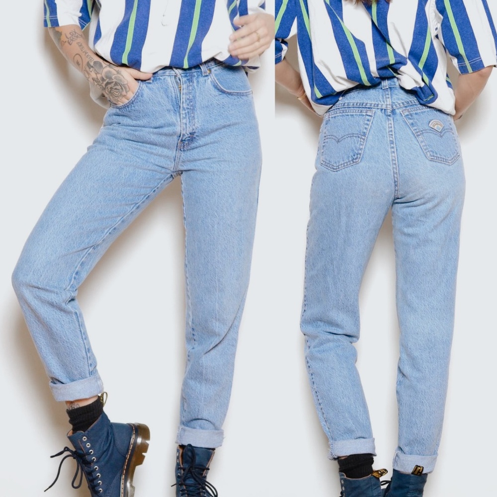 • LEVI'S NATIVE BLUE • Rare high wiasted mom jeans